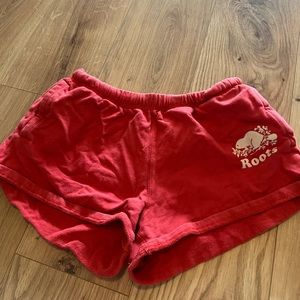 Red size medium roots sweatshirts